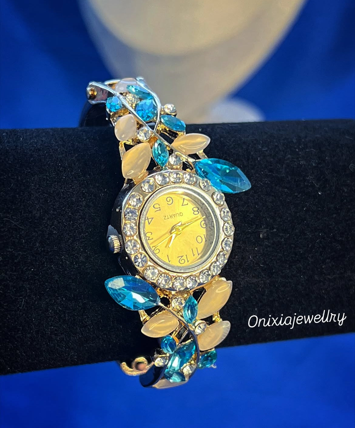 Montre de soirée bleu