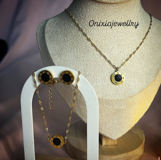 ￼ parure, élégance noire